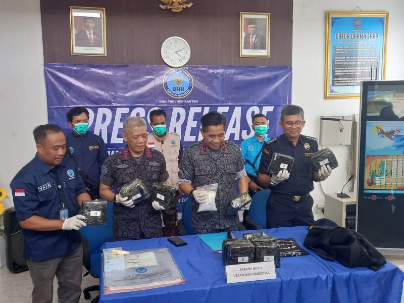 Kurir Bawa Sabu 12, 870 Kilogram Diamankan BNNP Banten, Pelaku Dijanjikan Upah Rp10 Juta Per Bungkus