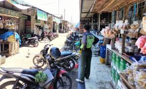 LSM Minta Pengelola Pasar Sentiong di Evaluasi