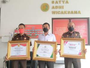 Kejari Kota Tangerang Sabet 4 Penghargaan dari Kejati Banten