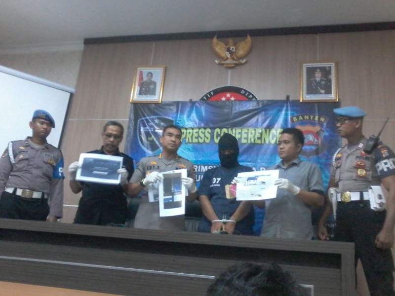 Palsukan Akun Facebook Untuk Menipu, Seorang Pria Diringkus Subdit V Ditreskrimsus Polda Banten