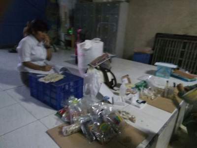 Penggerebekan pabrik bakso dan makanan siap saji di Kota Tangerang.