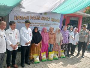Tekan Inflasi, PJ Bupati Tangerang Buka  Operasi Pasar
