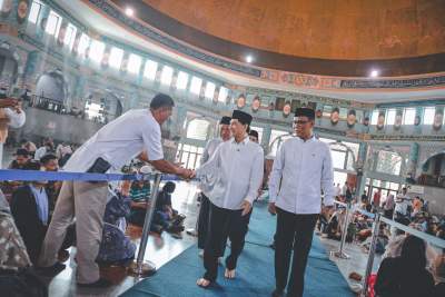 Kloter Pertama Jamaah Haji Provinsi Banten 1446 H Dilepas Wagub Banten