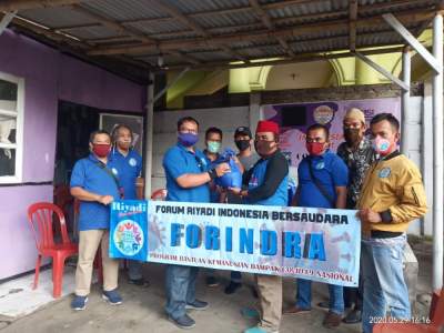 Forindra Salurkan Bantuan Untuk Jurnalis Kota Tangerang