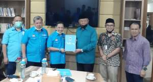 Bakal calon walikota Tangsel, Benyamin Davnie dan wakilnya, Pilar Saga Ichsan di kantor DPP Partai Gelora.