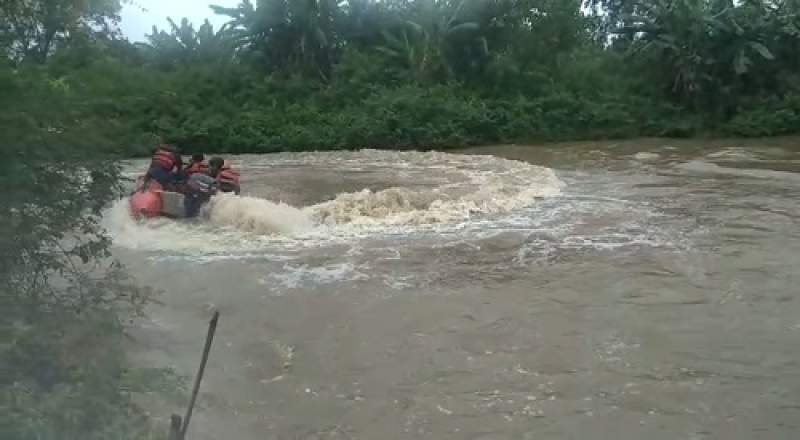 Hari Ketiga Korban Hanyut di Sungai Cimanceuri Belum Ditemukan
