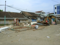 Pedagang Mulai Bongkar Kios