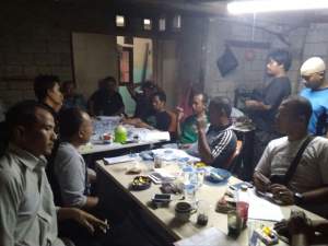 Musyawarah warga menolah beroperasinya PT TOI