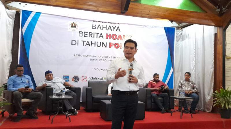 Kepala Diskominfo Tangsel, Tb Asep Nurdin paparkan bahaya hoaks jelang Pemilu 2024.