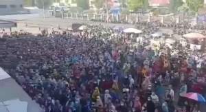 Viral Lautan Manusia Antri Minyak Goreng Murah di Lubuklinggau