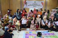 Mencegah Stunting, Pj Gubernur Banten Al Muktabar Berikan Balita Tablet Vitamin A