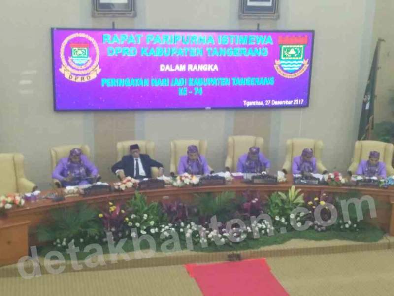 Mad Romli Pimpin Rapat Paripurna Istimewa HUT Kabupaten Tangerang