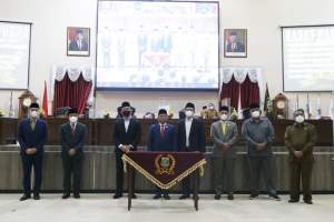 Usai Terima Rekomendasi LKPJ, Wagub Banten : Kami Perintahkan OPD Tindak Lanjuti