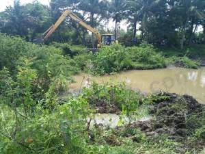 Pemkab Tangerang Mengeruk Sungai Cirumpak