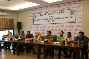 Sepanjang Tahun 2016, DPRD Tangsel Sahkan 12 Raperda