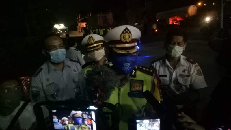 Ribuan Kendaraan Pemudik Disuruh Balik Lagi di Gerbang Tol Merak Cilegon