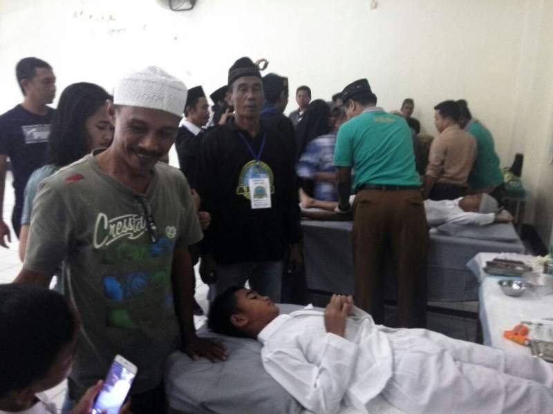 Abrag dan 234 SC Gelar Khitanan massal