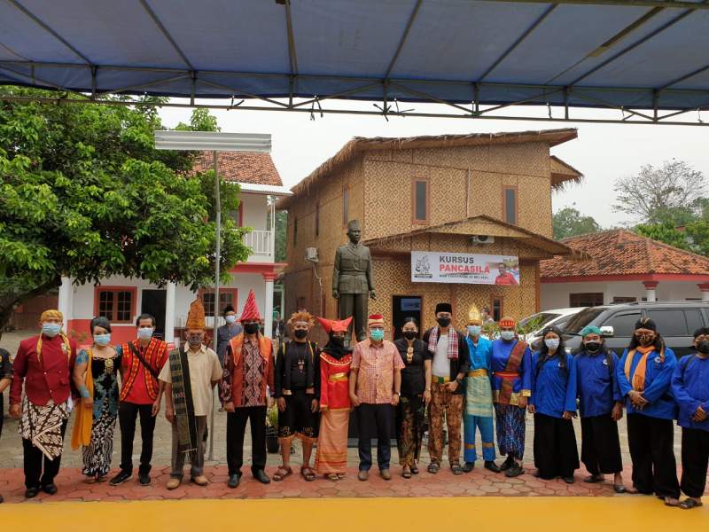 Bulan Bung Karno, Djarot : PDIP Fokus Membangun Negeri Melalui Desa-Desa