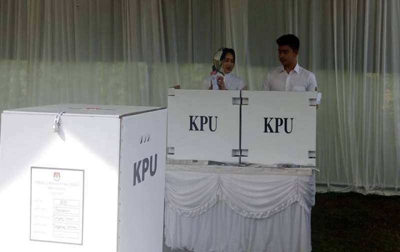 Di TPS Airin, Rano-Embay Menang Telak