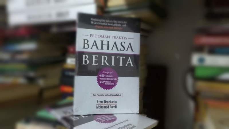 Wartawan Tangerang Luncurkan Buku "Pedoman Praktis Bahasa Berita"